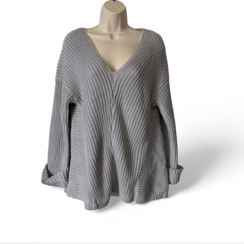 ‎Oversized Ribbed V Neck Sweater